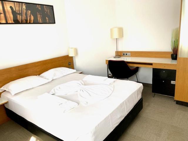 Corso Hotel Ефорие Суд Екстериор снимка